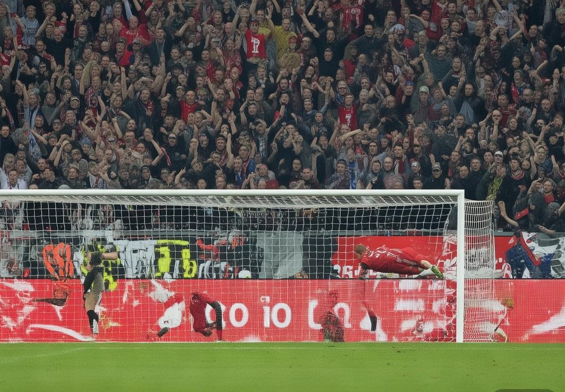 拜仁沙尔克巅峰对决：德甲经典瞬间回顾(图4)