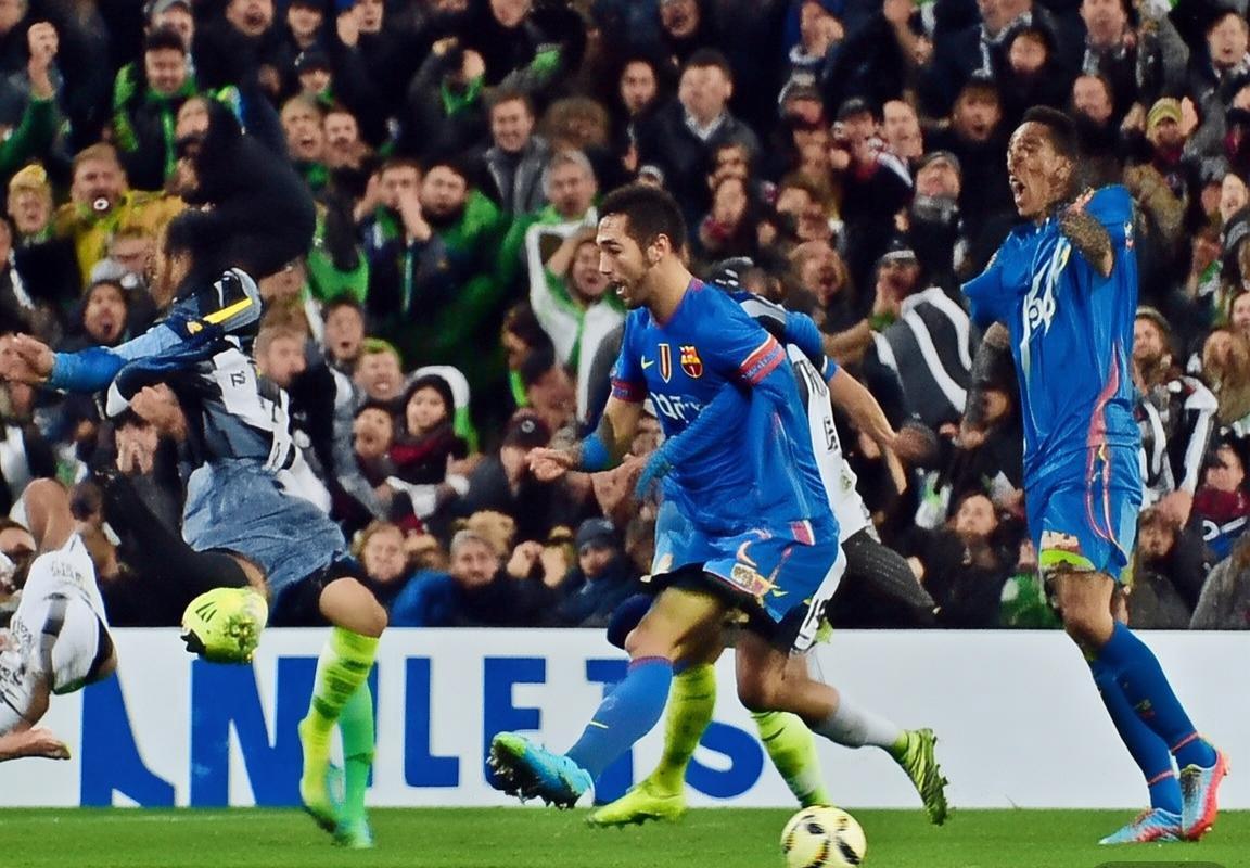 巴萨尤文巅峰对决：荣耀之战历史回顾与精彩瞬间(图2)